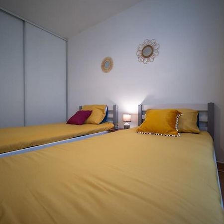 Appartement Tout Equipe Terrasse Et Parking Prive Marseille Luaran gambar