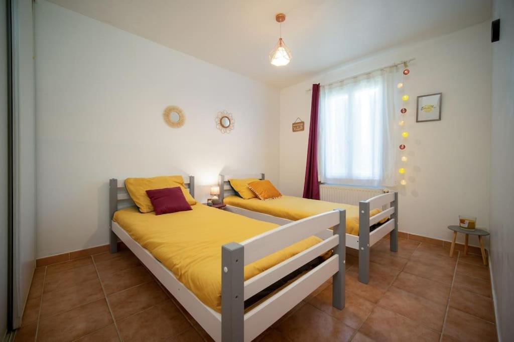 Appartement Tout Equipe Terrasse Et Parking Prive Marseille Luaran gambar